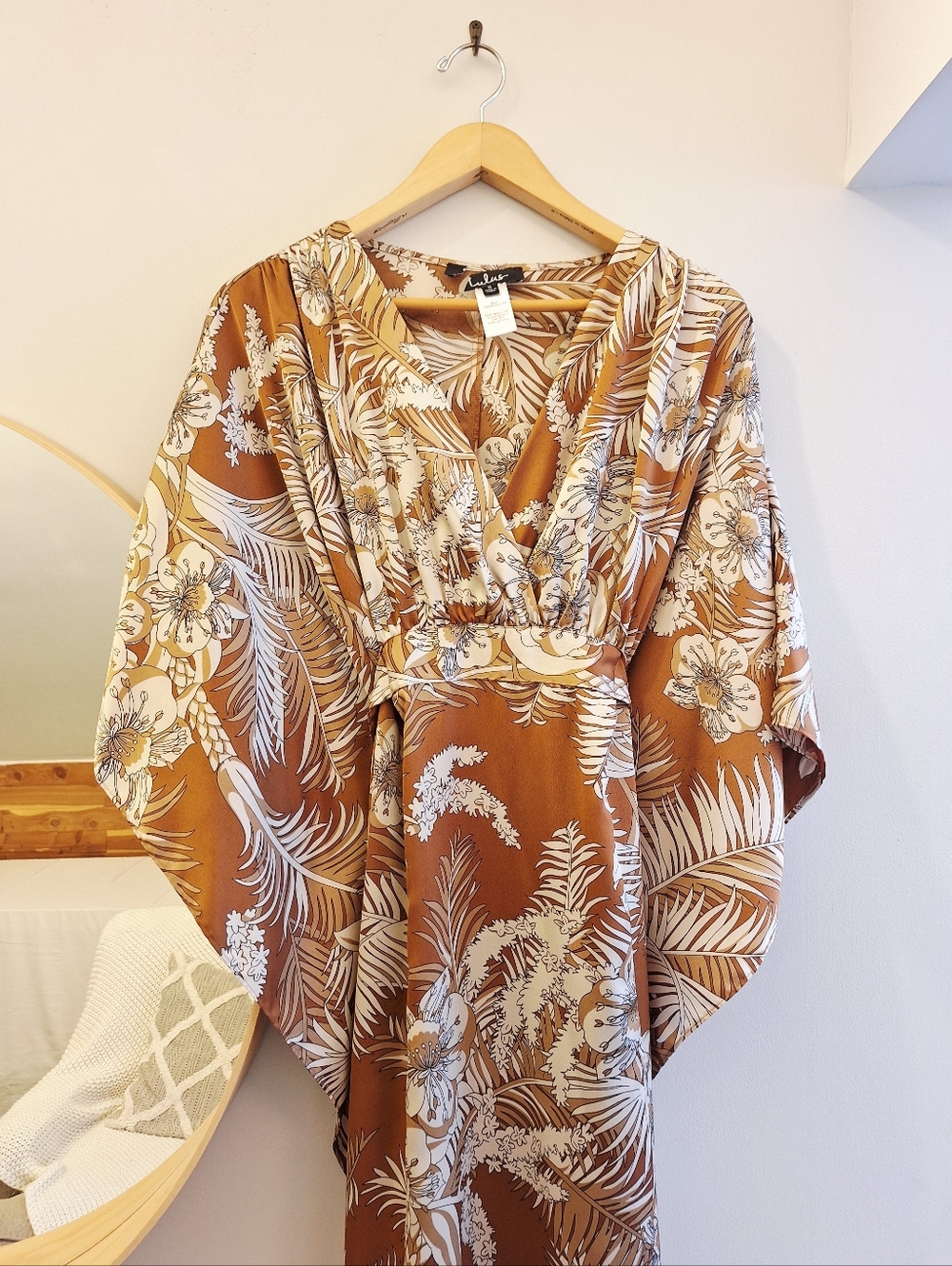 Lulus Take A Holiday Tan Tropical Print Maxi Dress - Small - Picture 5 of 9